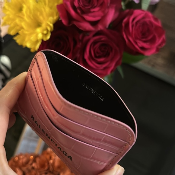 Light Pink Balenciaga Cardholder - Picture 2 of 5